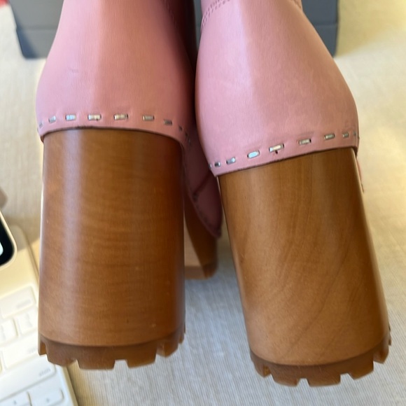 Swedish Hasbeens NWT Rough Stitched Mid Calf Clog Boot Pale Pink LOVE 🌸 - Picture 8 of 13